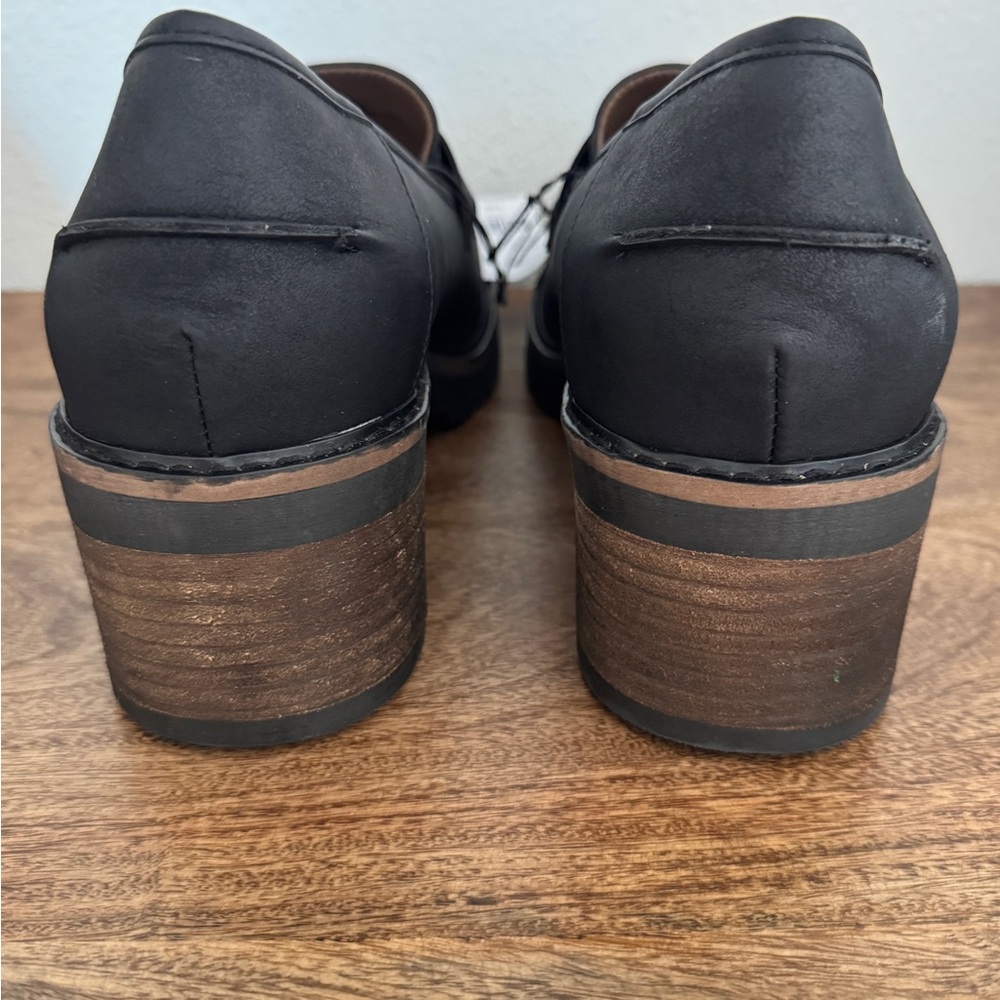 NWT Lane Bryant Loafers with chunky heel. - Picture 3 of 4